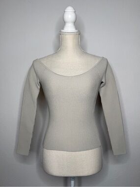 Babaton Aritzia Sculpt Knit Long Sleeve Top Bone Ribbed Nylon Blend Size XS